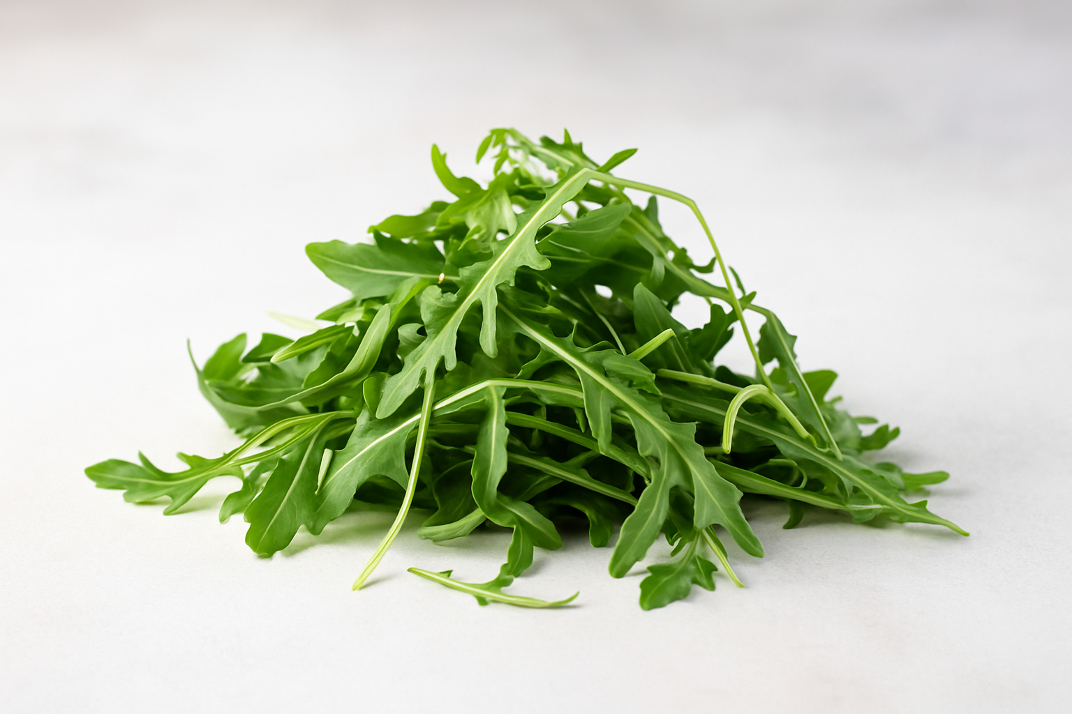 Arugula Benefits: Nutrition, Uses, and Simple Ways to Enjoy It