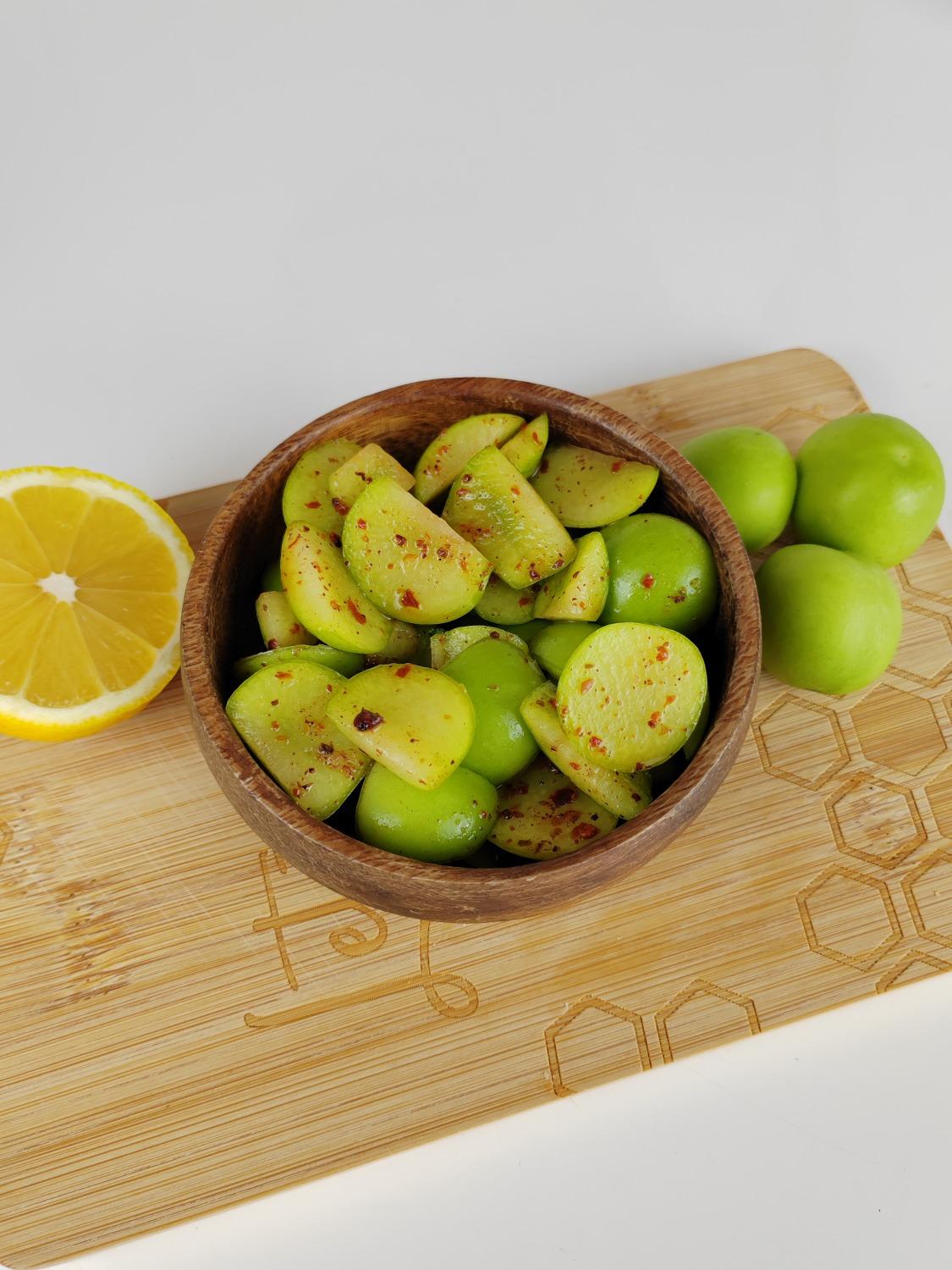 Erik Salatası Tarifi - Ferahlatıcı ve Ekşi Lezzet